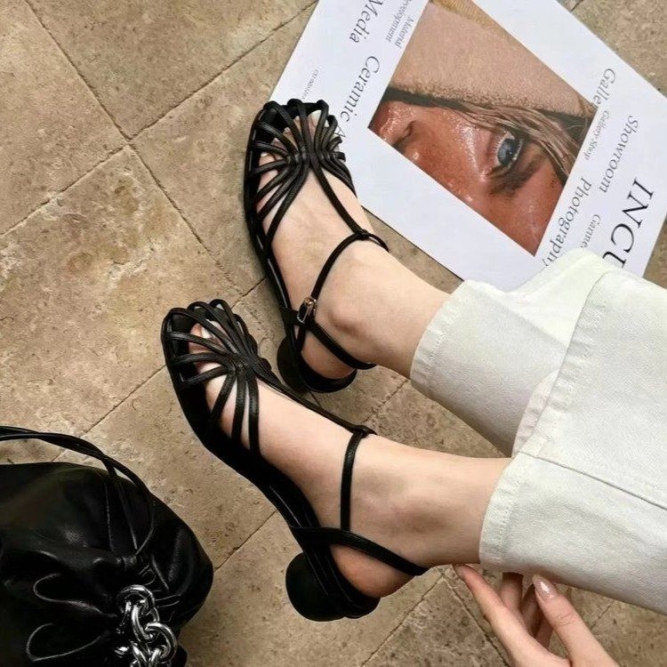 صنادل نسائية بتصميم فرنسي عتيق - مراجعة Vintage And Modern Fashion وسعره