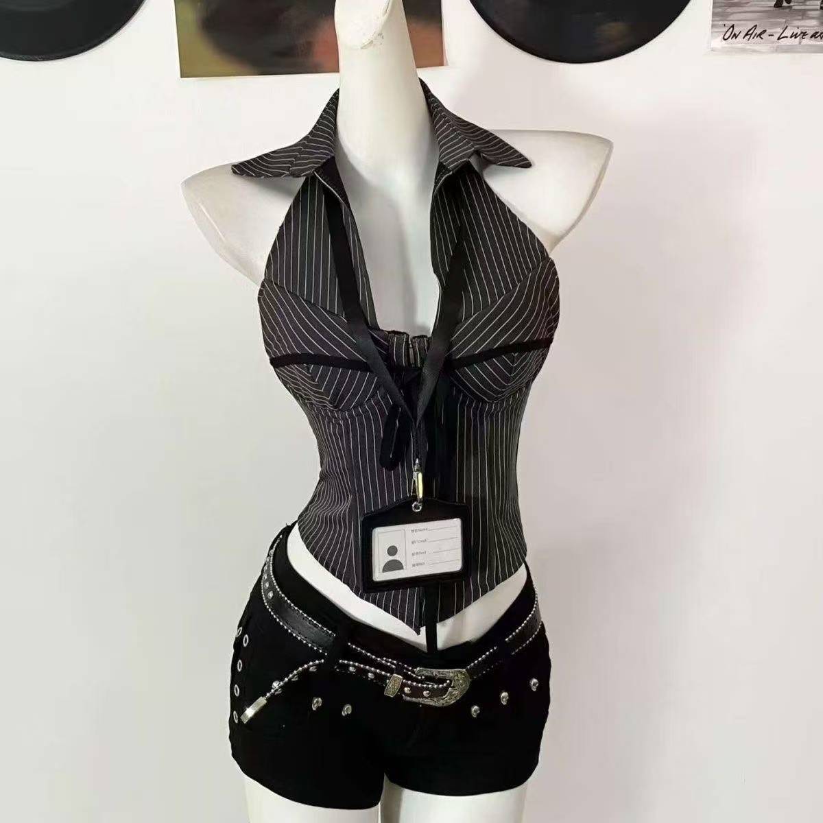 طقم شورتات بأسلوب أمريكي عتيق  - مراجعة Vintage Fashion Fabrics وسعره