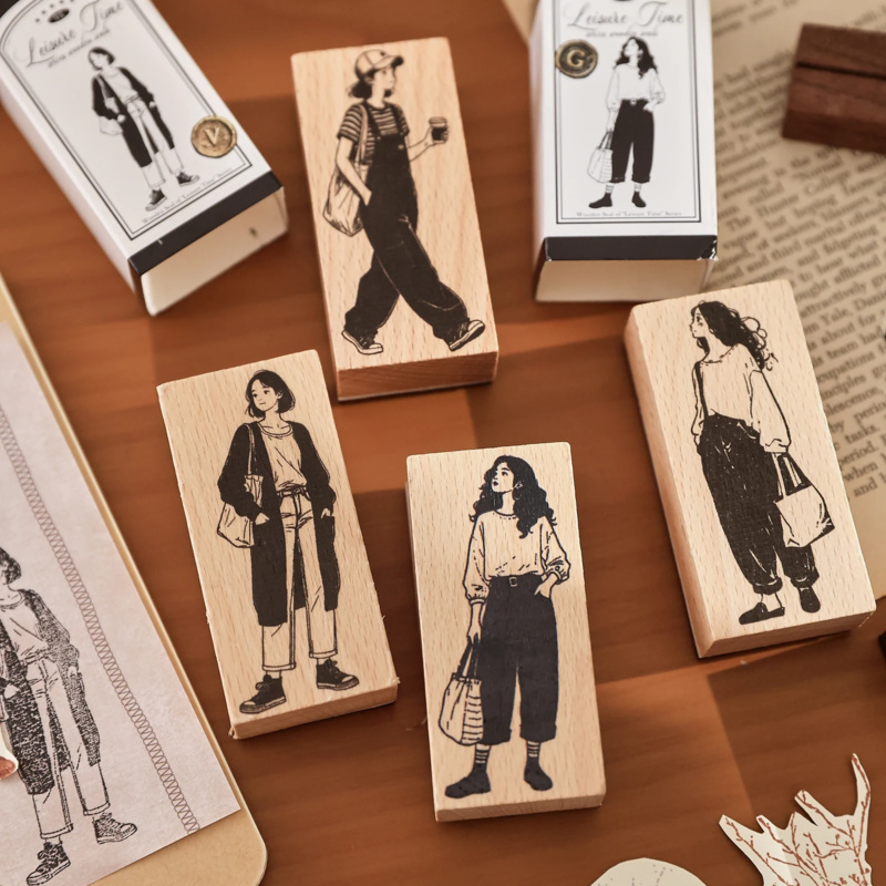 الإبداعية فتاة الموضة الخشب خت - مراجعة Vintage Fashion Journal وسعره