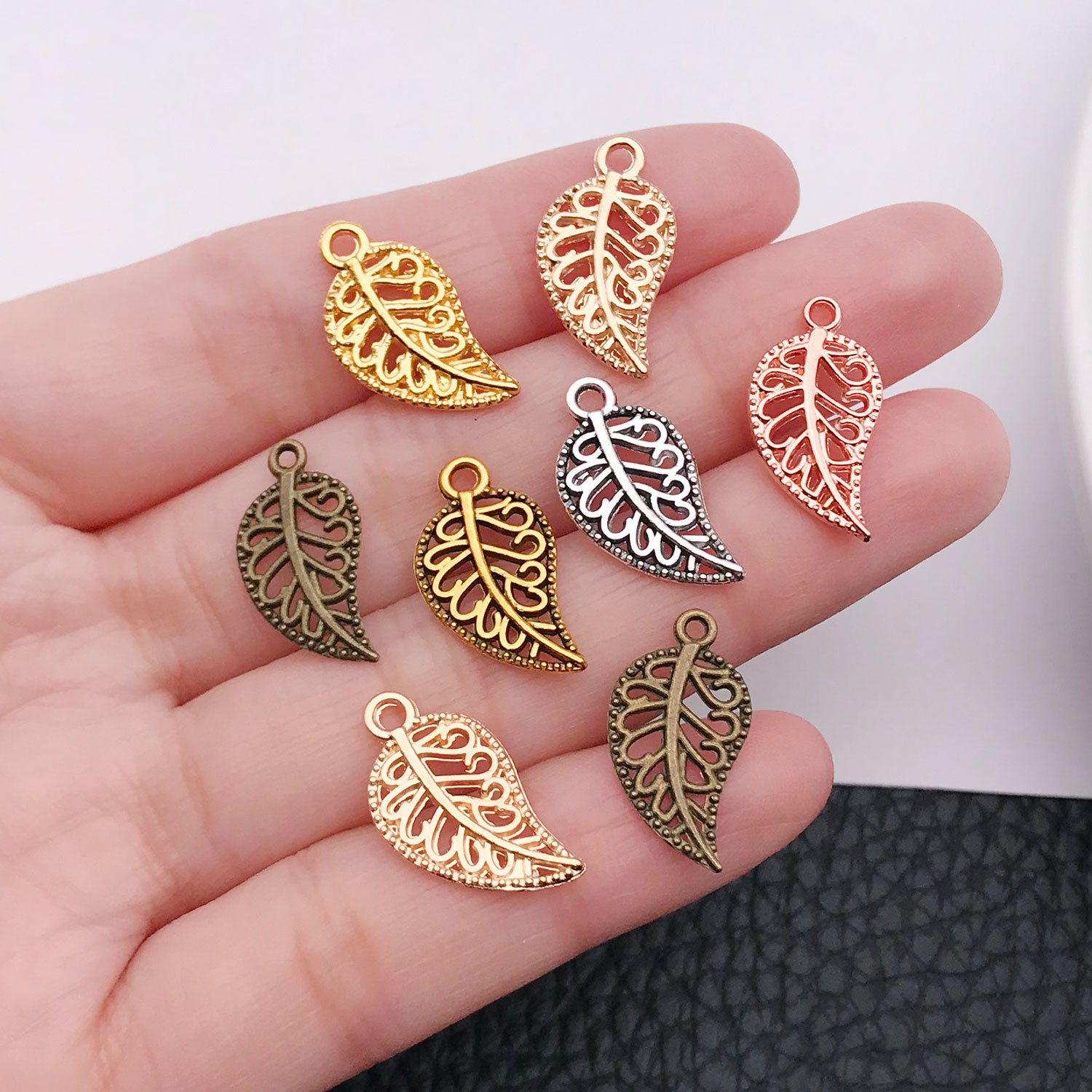 50/210 قطعة المعلقات سبيكة على - مراجعة Vintage Fashion Ornaments وسعره